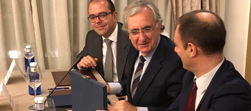 imagen portada /media/images/galerias/Acto_Navideno_AEDM_2017/IMG_2794.jpg